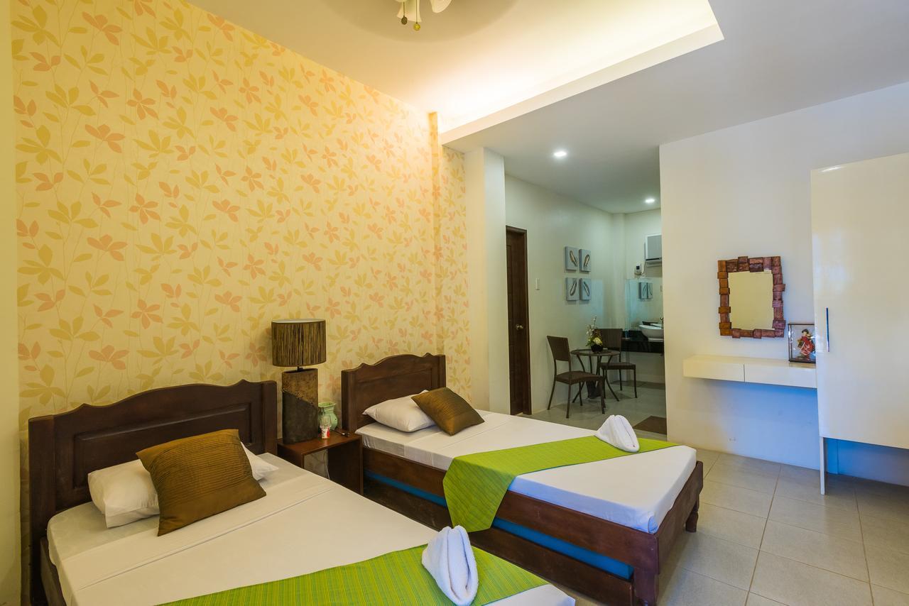 Balai Carmela Hotel Tuguegarao City Exterior foto